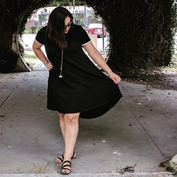 LuLaRoe Dresses & Skirts - 🚨 Black Carly 🚨